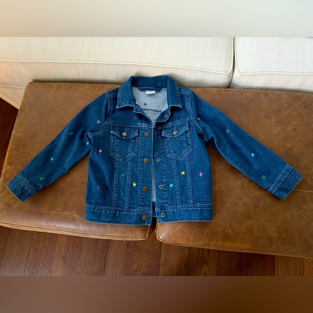 Hanna Andersson embroidered star denim jacket. Condition like new. Size 5.